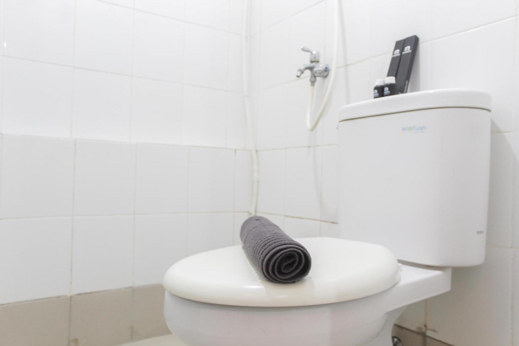 Minimalist And Enjoy 2br At Bassura Near Bassura Mall By Travelio Apartemen Jakarta